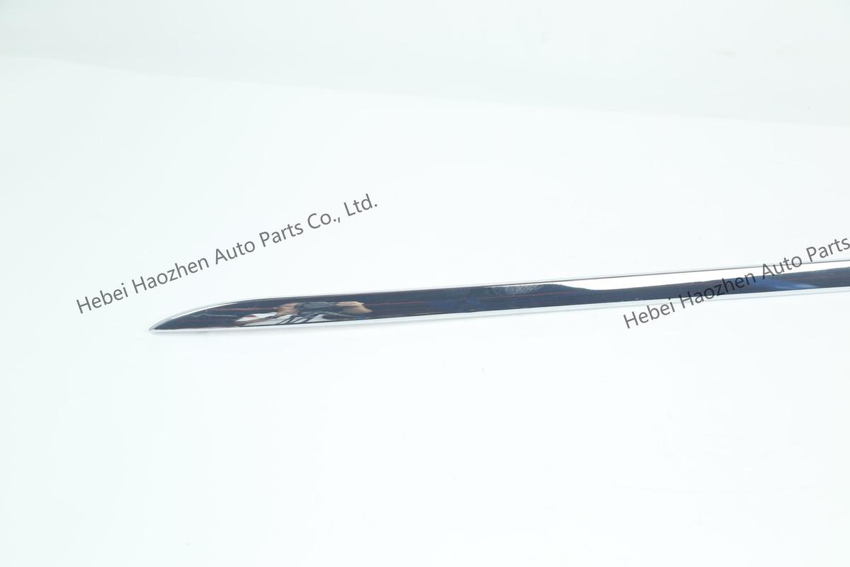 31364007 Rear Bumper Chrome Strip - Image 7