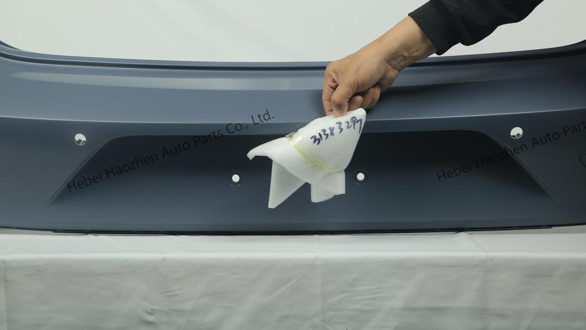 31383297 Bumper