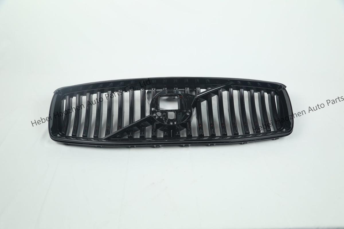31698390-2022 XC90 Full Black Grille - Image 2