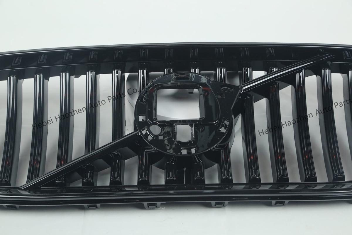 31698390-2022 XC90 Full Black Grille - Image 3