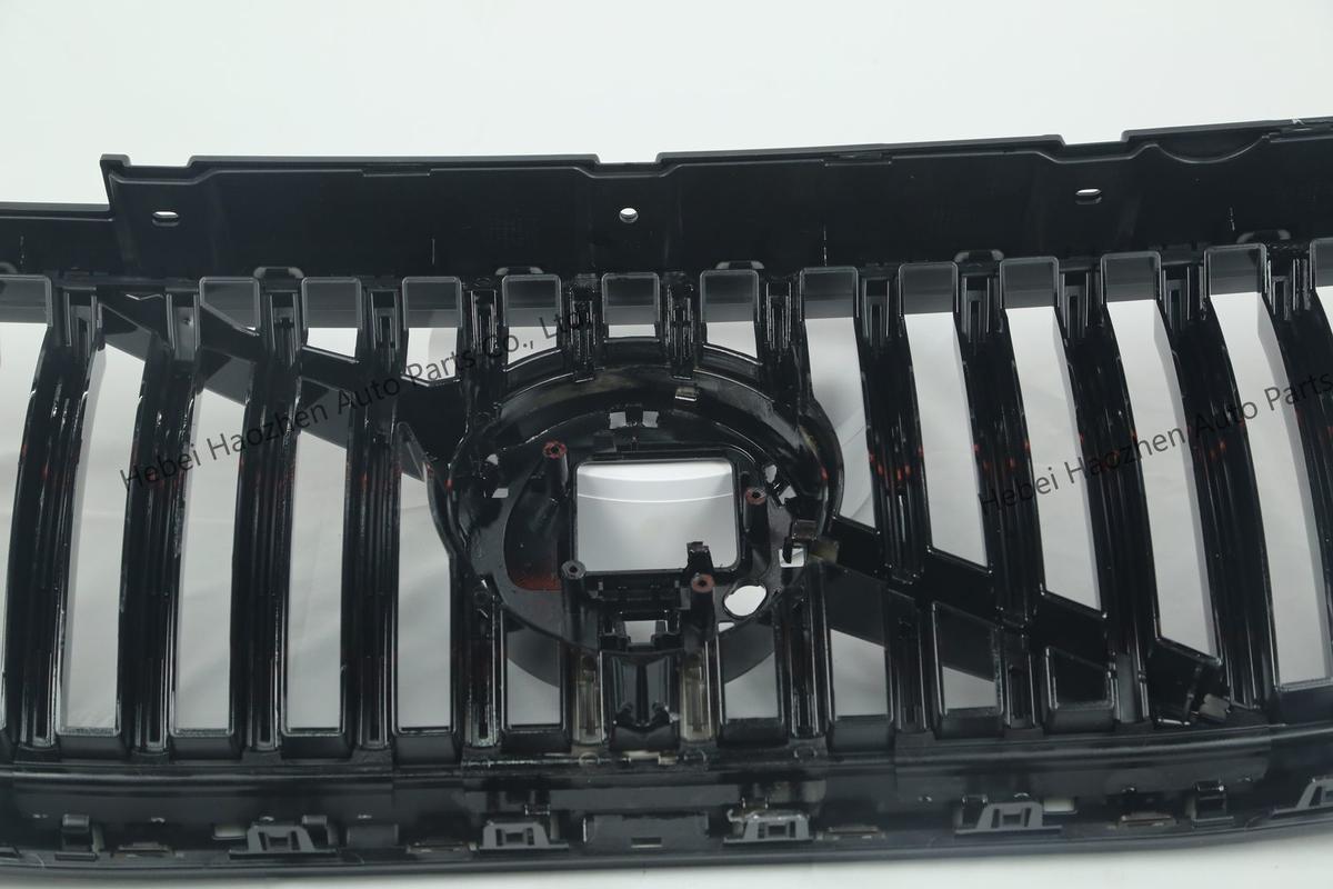 31698390-2022 XC90 Full Black Grille - Image 6