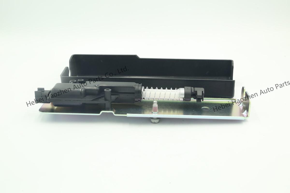 FUG500010 Trunk Lock - Image 3