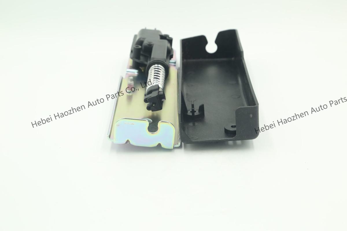 FUG500010 Trunk Lock - Image 6