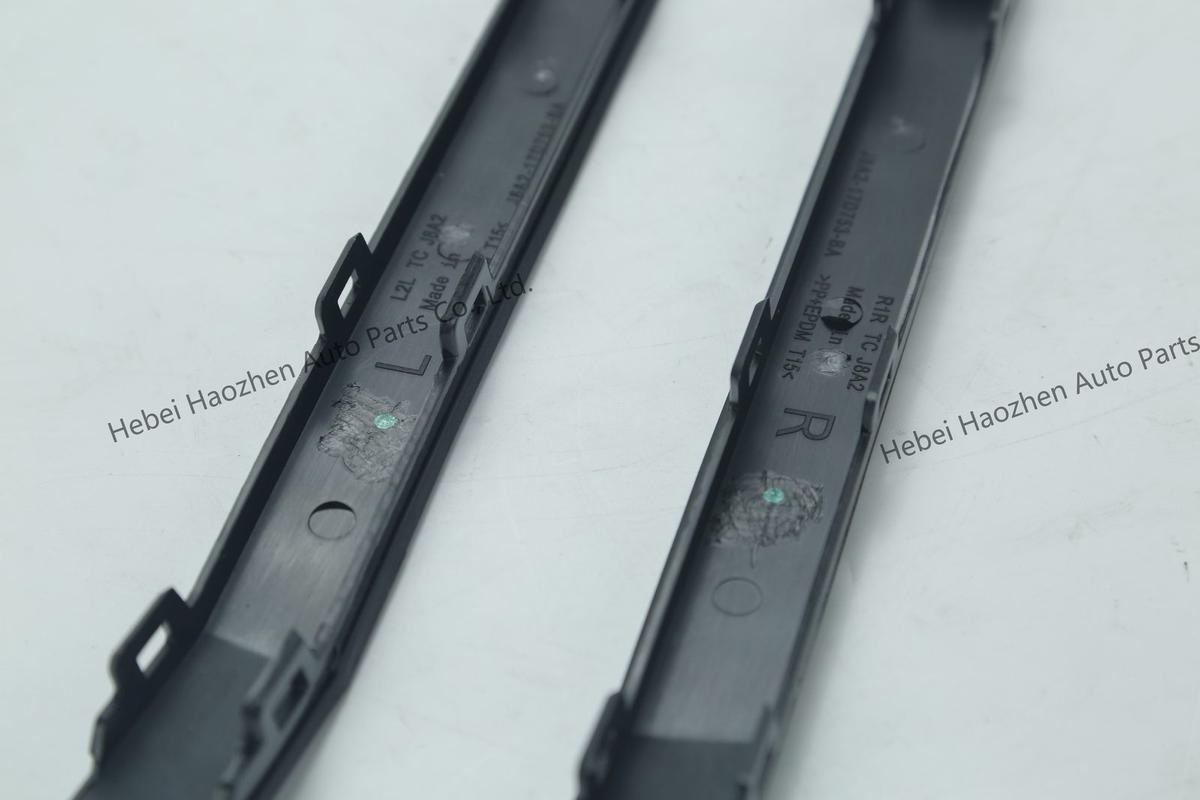 LR093570-LR093571 Rear Bumper Trim - Image 6