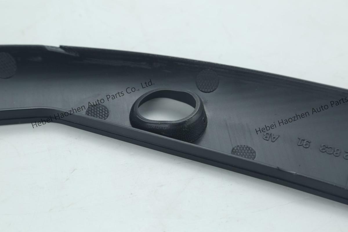 LR098769-LR098774 Headlight Trim - Image 5