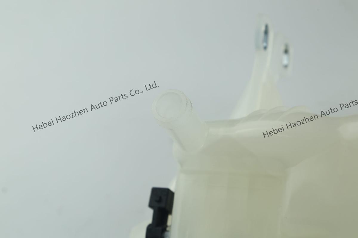 LR020367 Coolant Reservoir - Image 6
