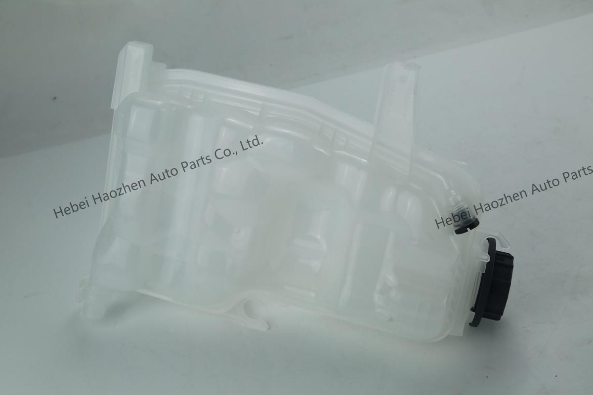 LR023077 Coolant Reservoir - Image 3