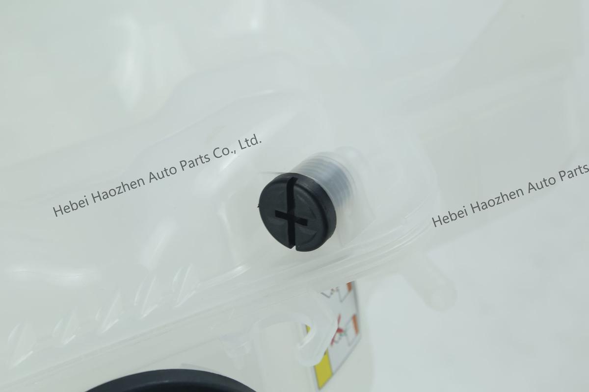 LR023077 Coolant Reservoir - Image 6