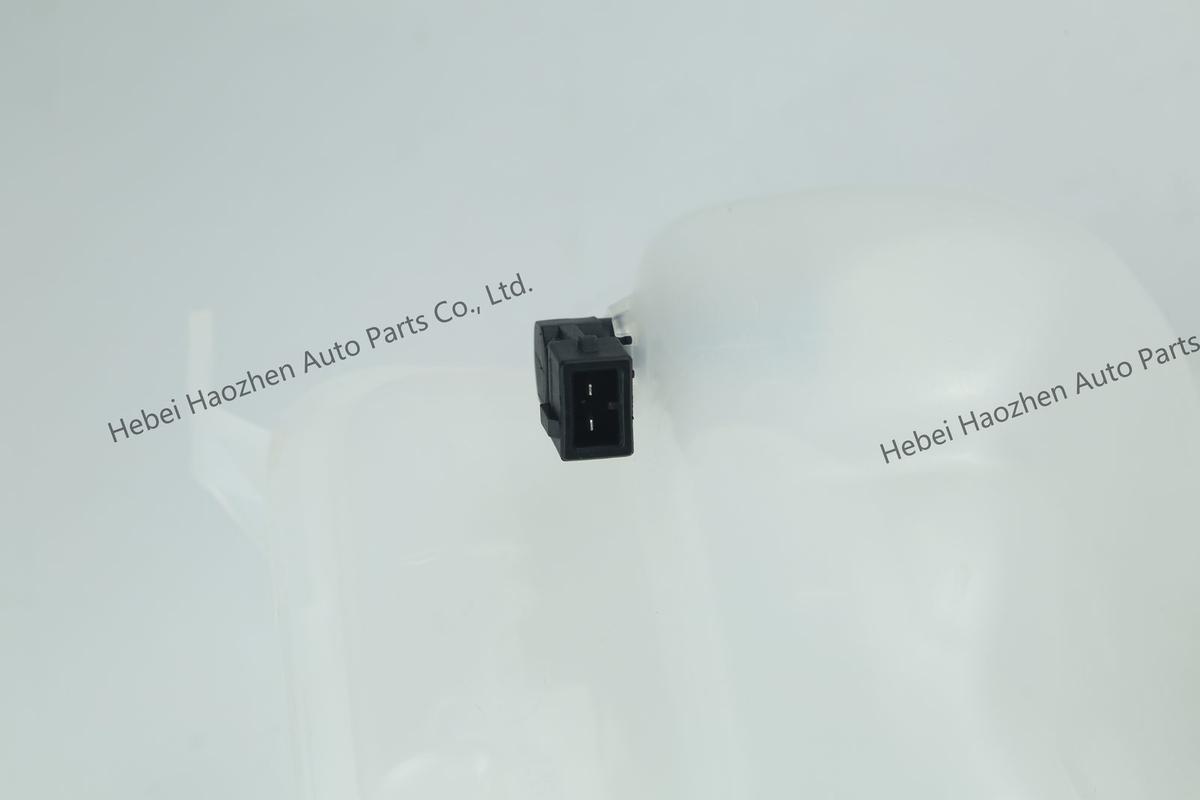 LR023077 Coolant Reservoir - Image 8