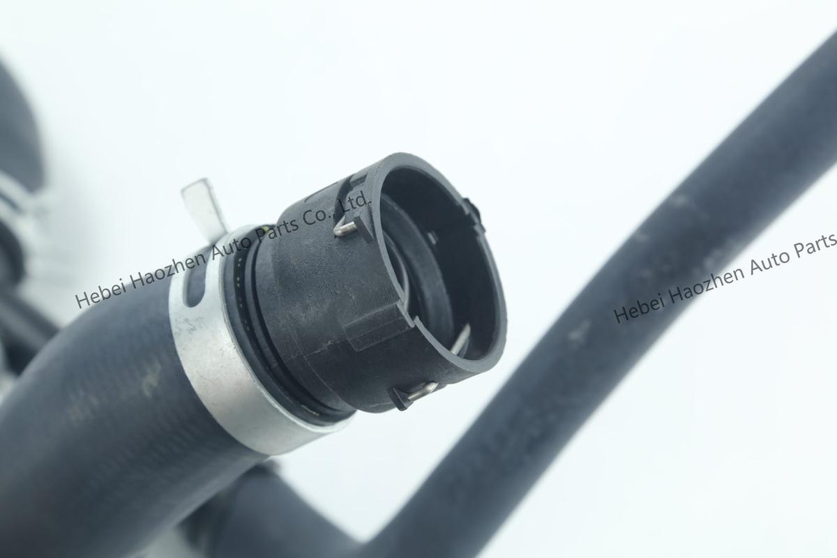 LR034637散热器软管 - Image 9