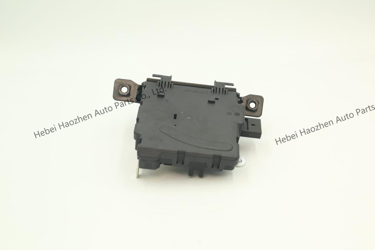 LR070126 Trunk Lock - Image 4