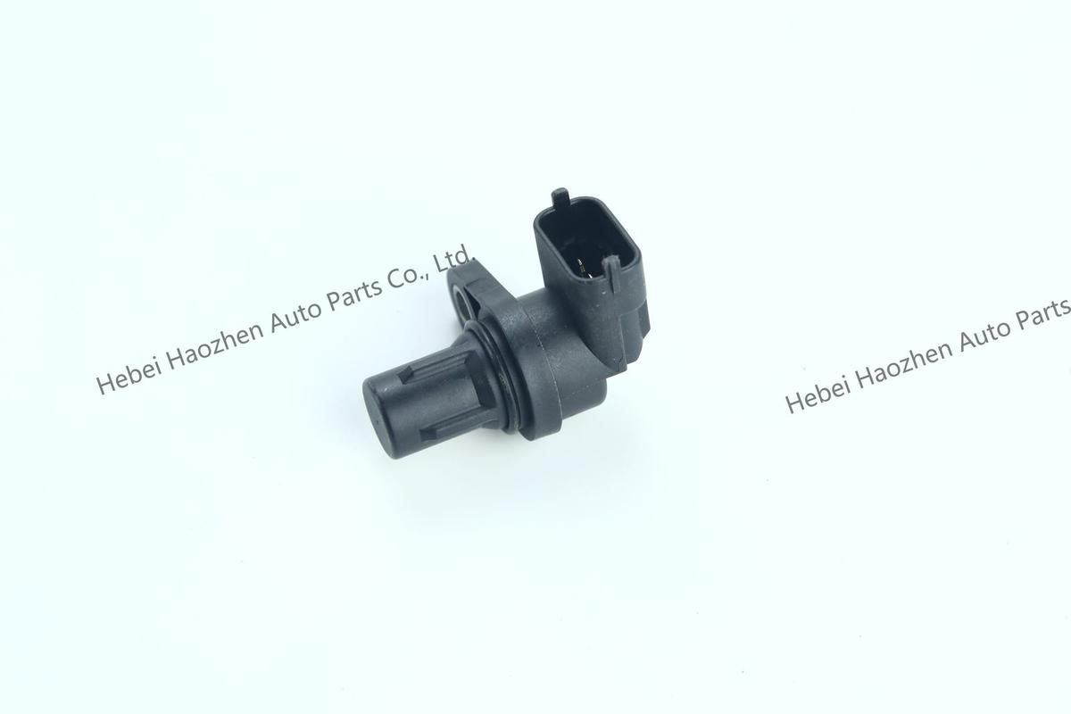 LR074065 Crankshaft Position Sensor - Image 2
