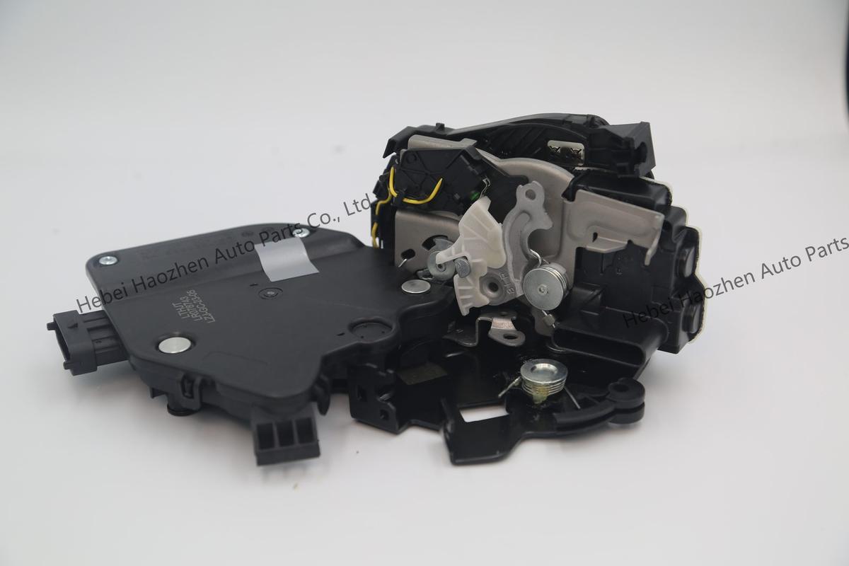 LR078743 Door Lock - Image 5