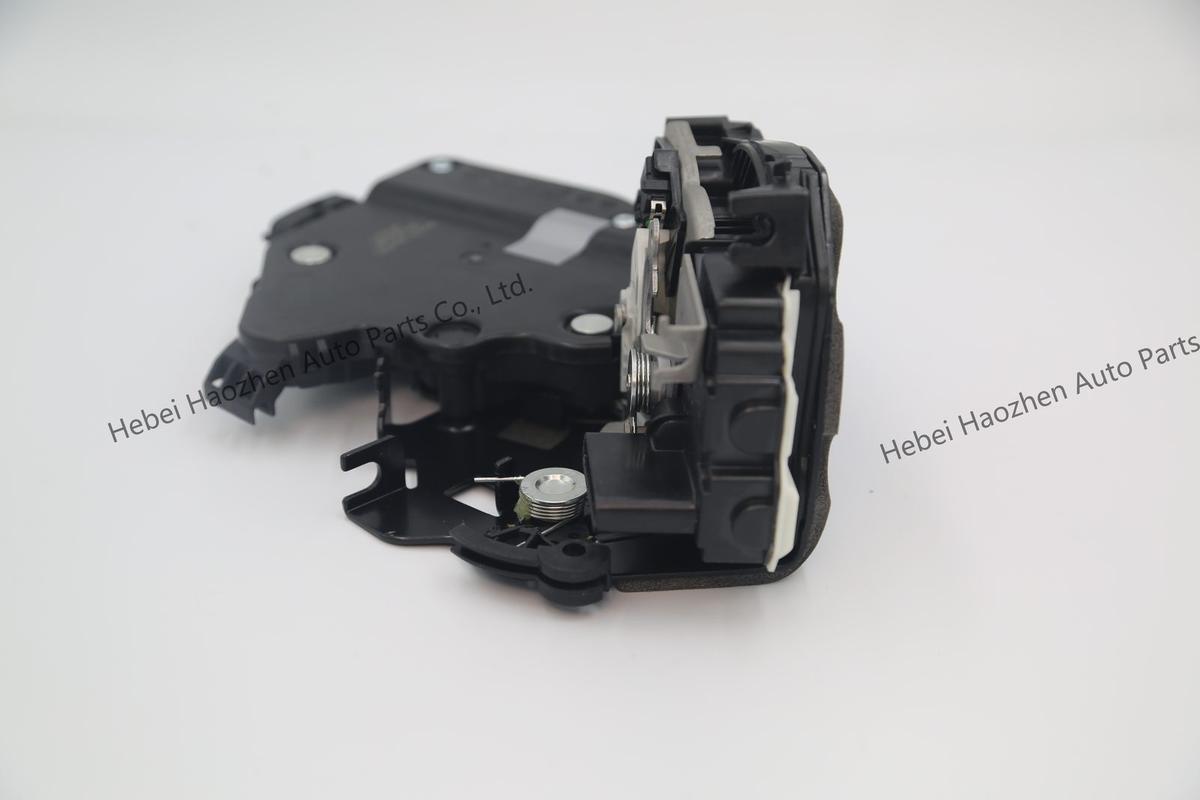 LR078743 Door Lock - Image 6