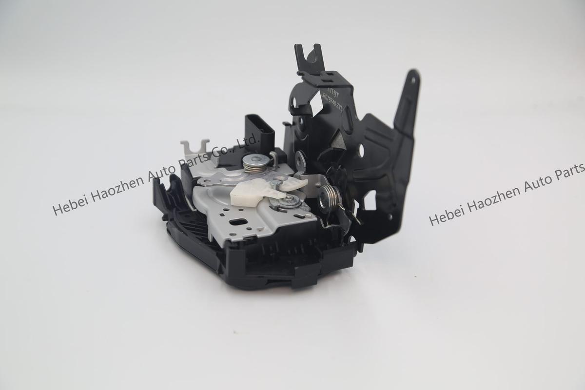 LR078746 Door Lock - Image 3