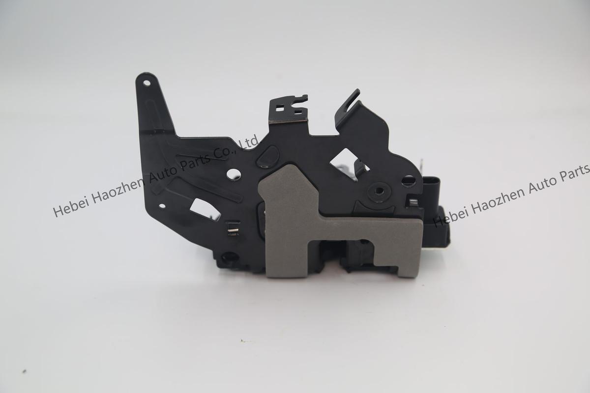 LR078746 Door Lock - Image 5