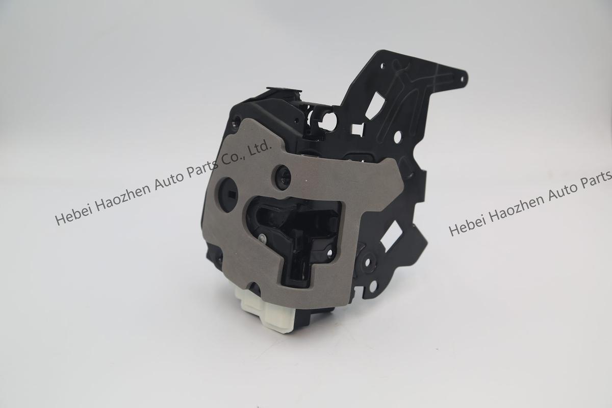 LR078746 Door Lock - Image 9