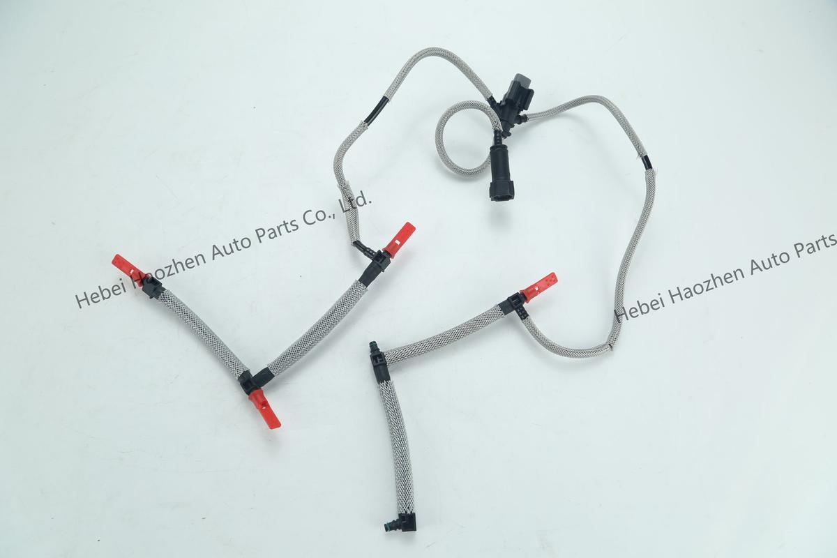 1386505 Fuel Injector回 Oil Hose - Image 2