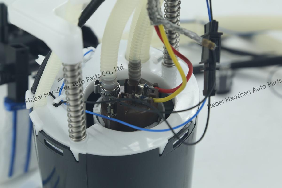 LR015177 Fuel Pump - Image 3