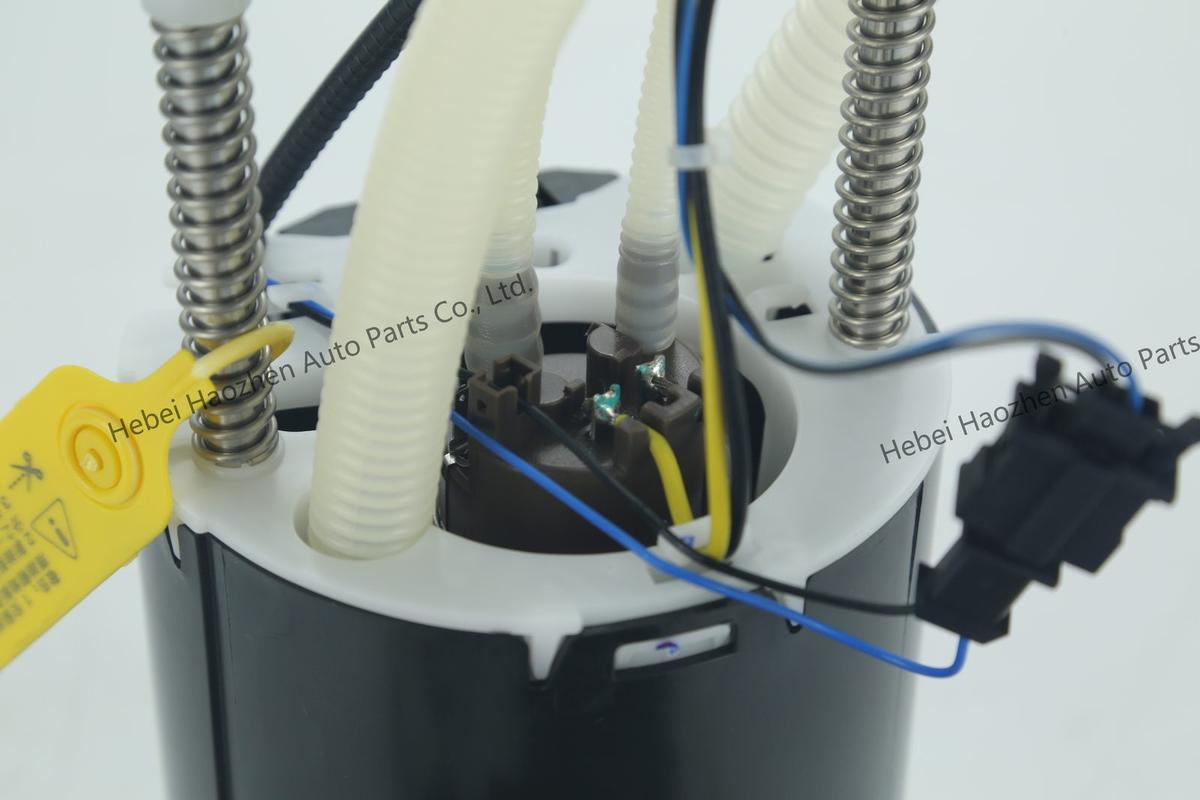 LR015178 Fuel Pump - Image 3
