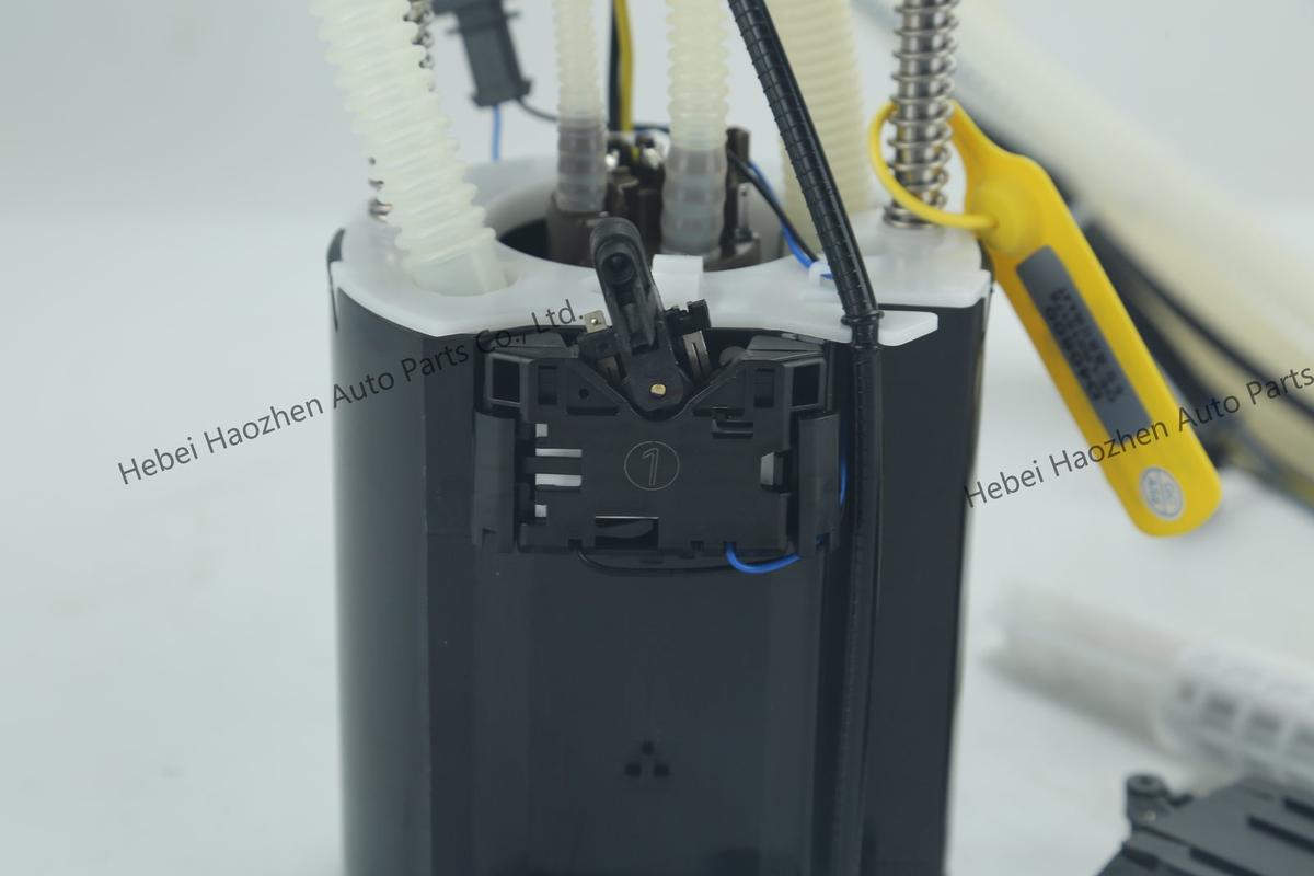 LR015178 Fuel Pump - Image 4