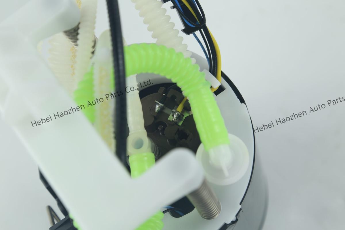 LR015179 Fuel Pump - Image 4