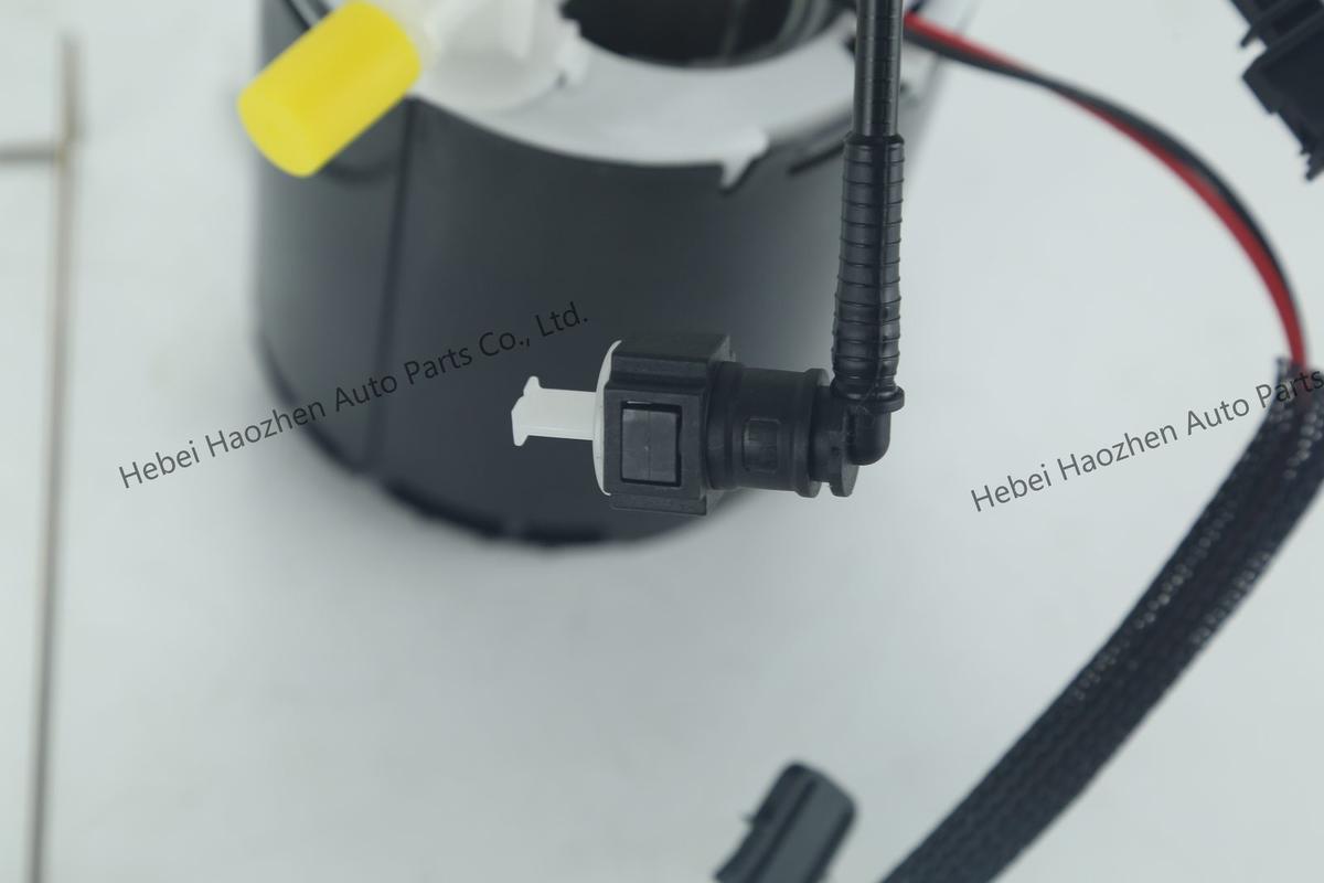 LR026193 Fuel Pump - Image 4