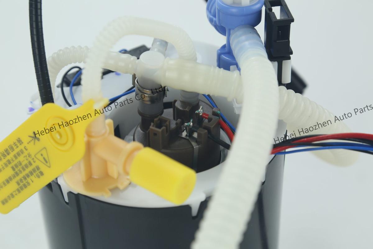 LR036704 Fuel Pump - Image 3