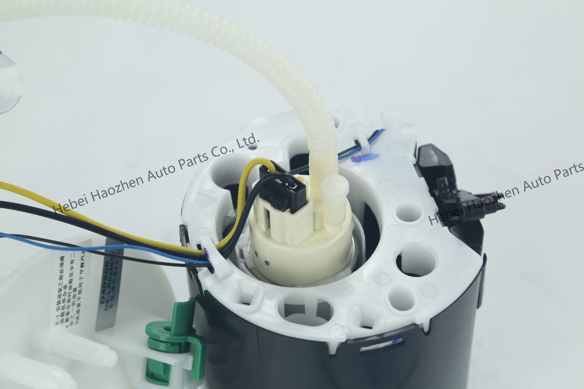 LR038601 Fuel Pump - Image 3