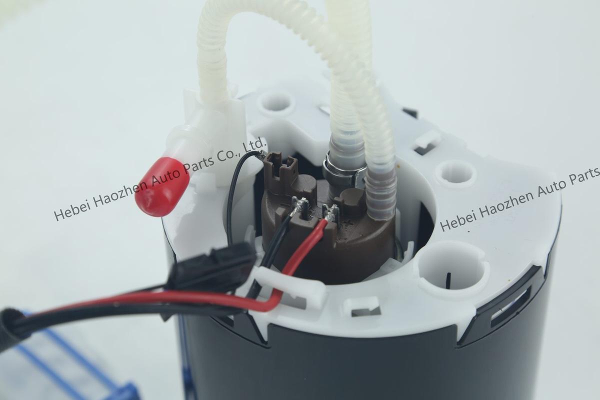 LR043385 Fuel Pump - Image 3