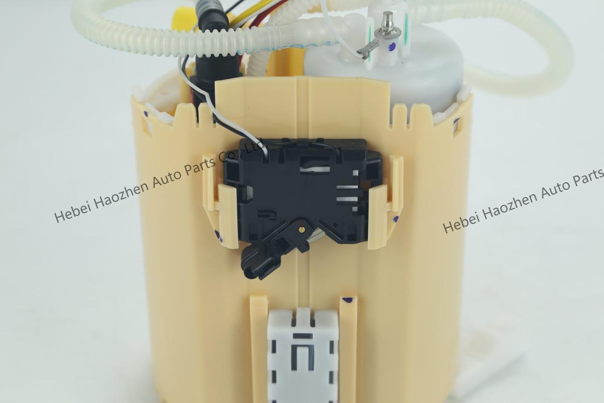 LR065349 Fuel Pump - Image 5