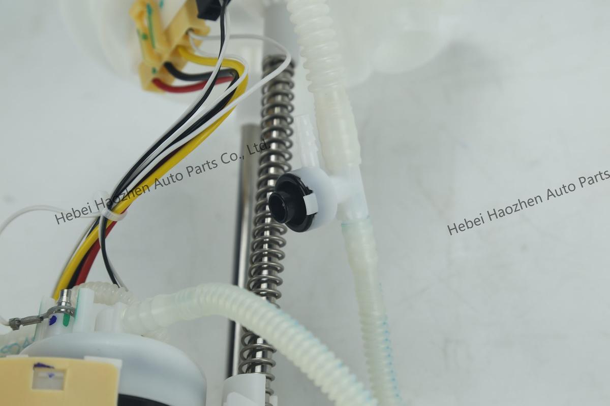 LR065349 Fuel Pump - Image 10