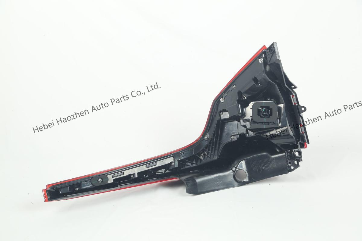 31689689-31689336 -XC60 Rear Taillight - Image 6