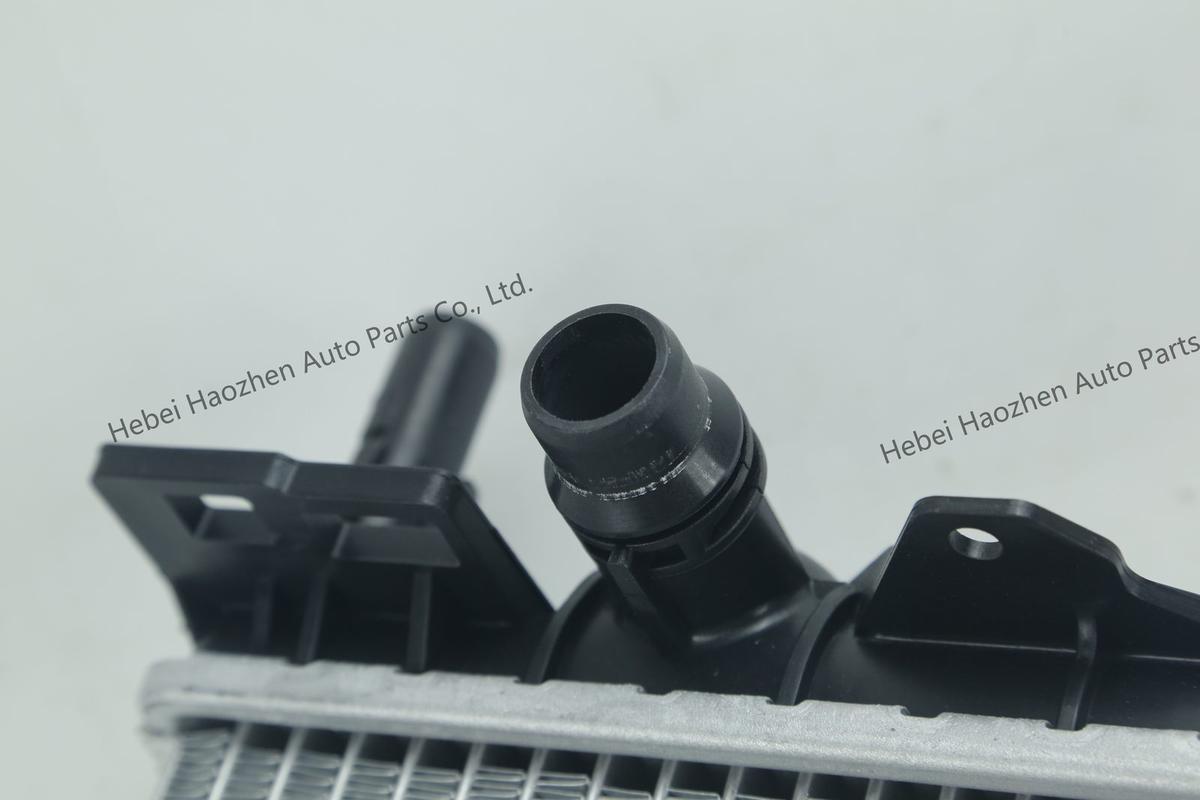 LR034553 Radiator - Image 6